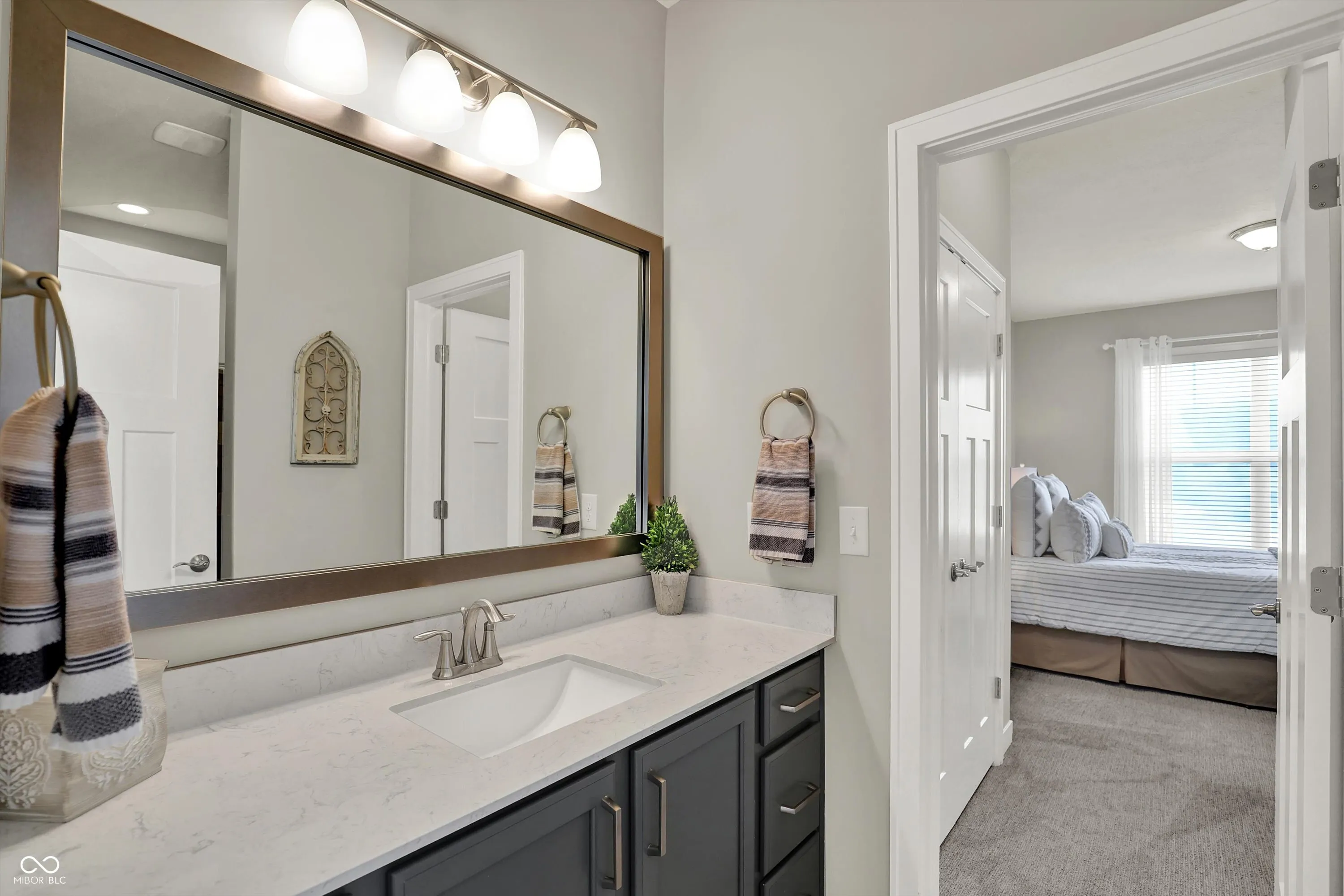 Fishers, Indiana 46037, United States, 4 Bedrooms Bedrooms, ,4 BathroomsBathrooms,Residential,Pending,220394