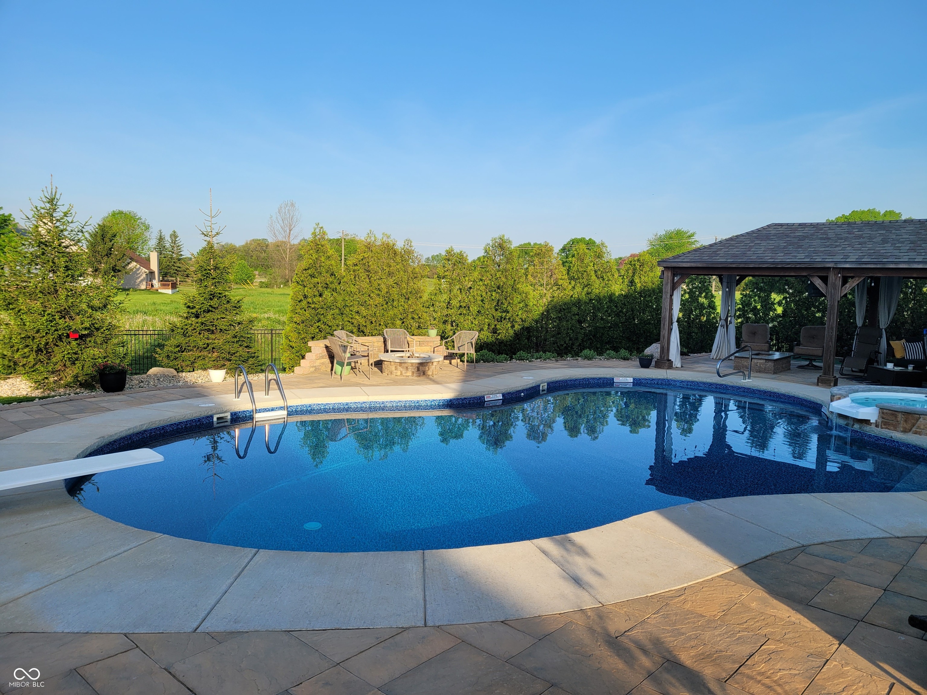 3481 Shady Lake Drive