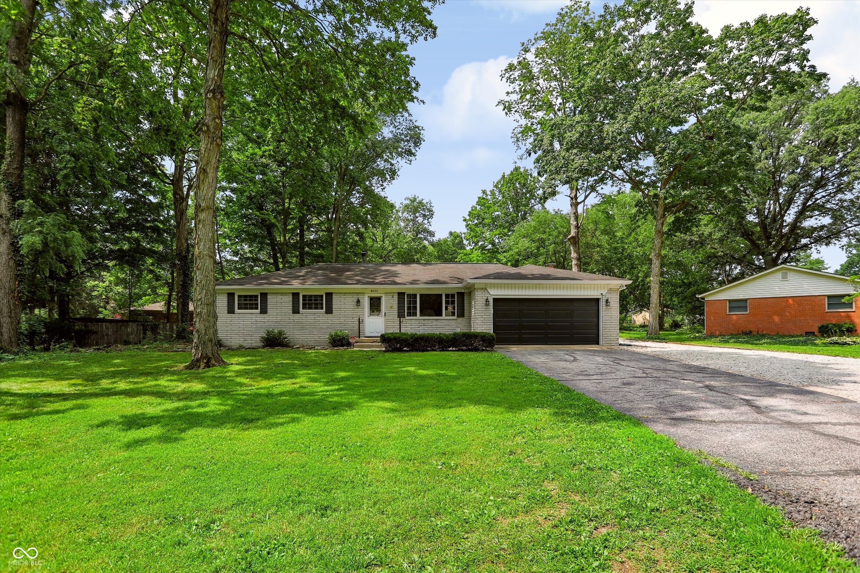 8835 Ash Road