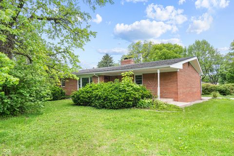 Photo of 6838 Hague Road, Indianapolis, IN 46256 (MLS # 22100276)
