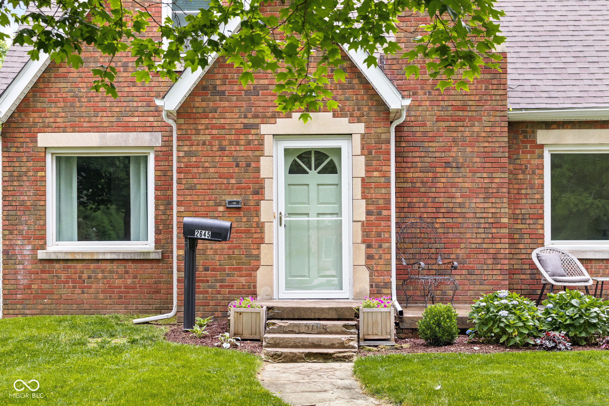 2645 Washington Street