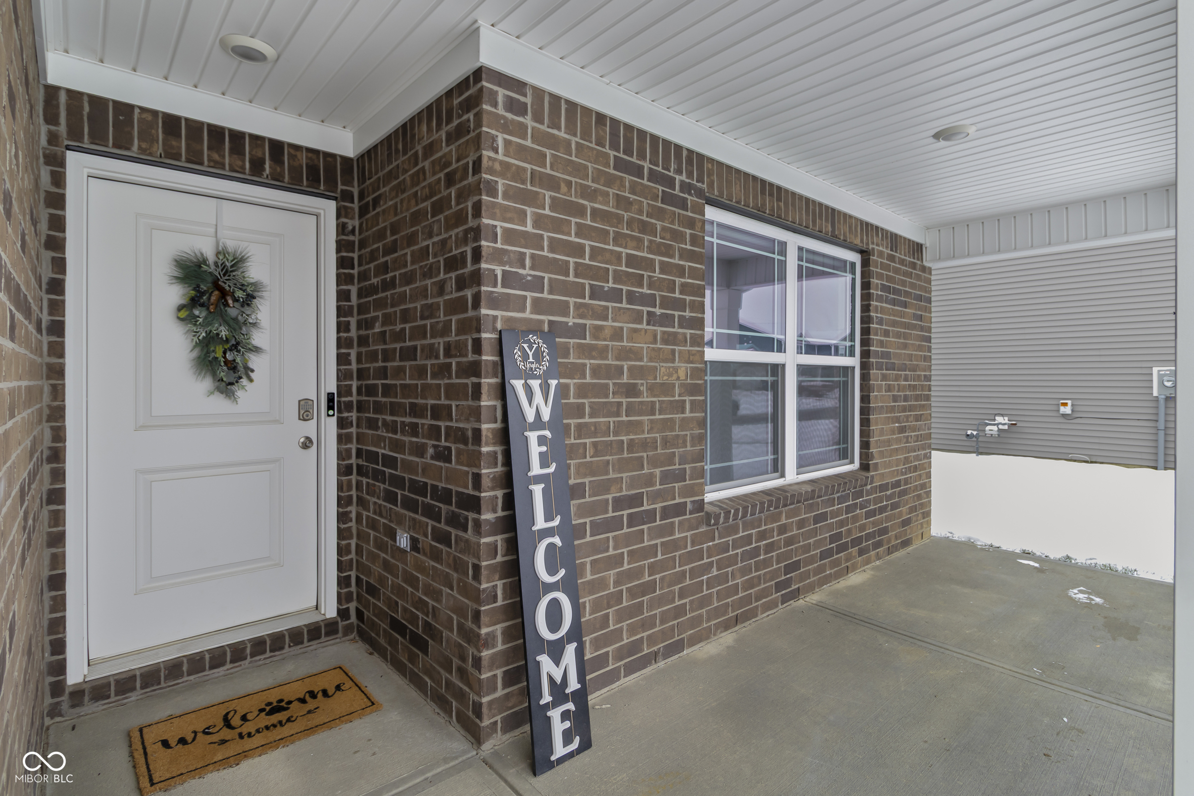 24453 Kercheval Street