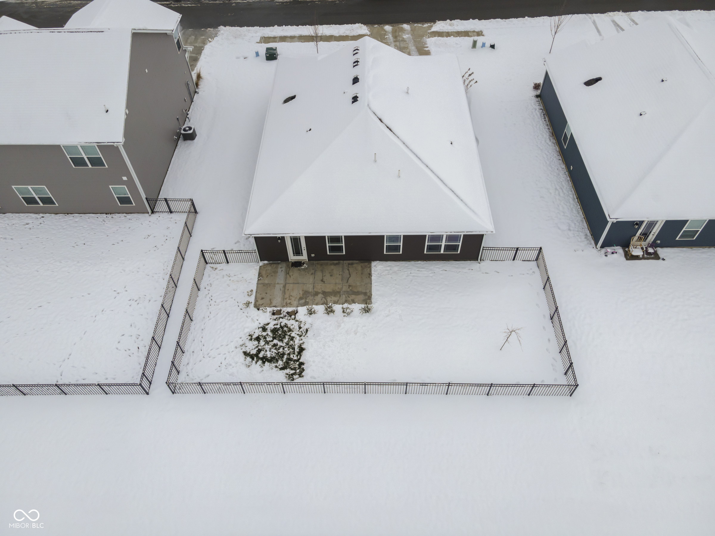 24453 Kercheval Street