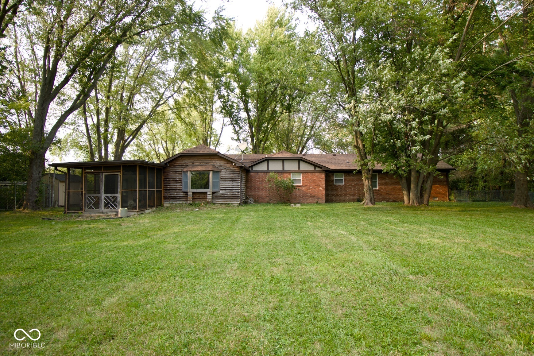 9885 E County Road 1000 N