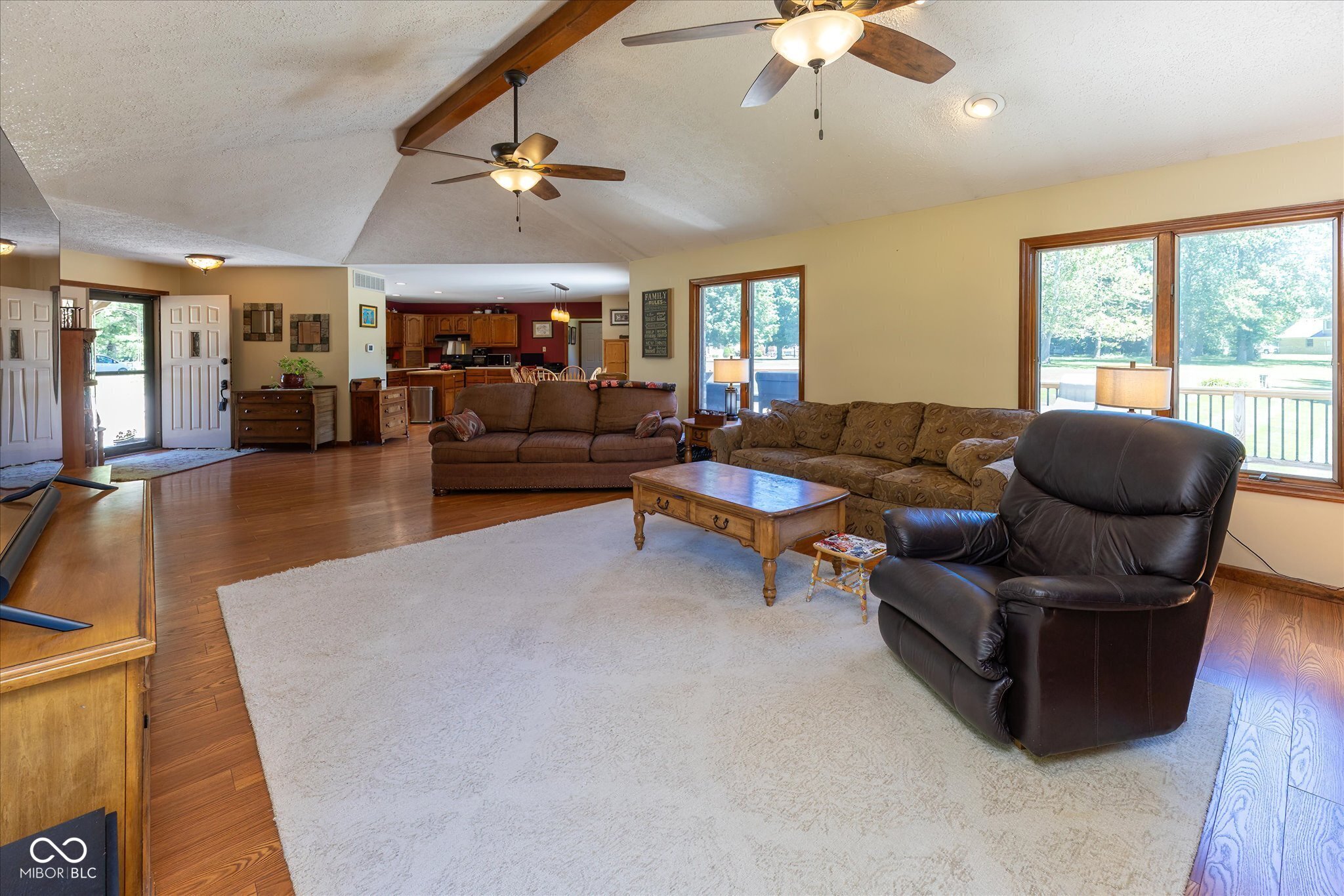 1195 N County Road 600 E