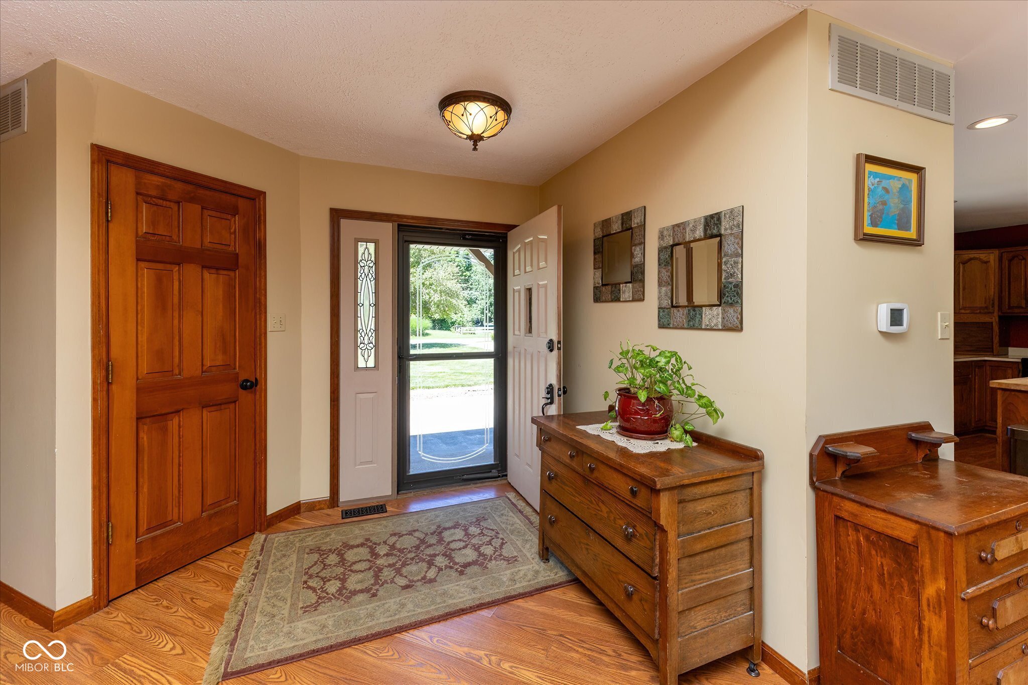 1195 N County Road 600 E