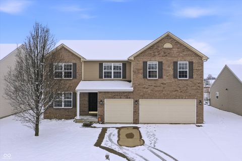 Photo of 5012 Birmingham Drive, Indianapolis, IN 46235 (MLS # 22075931)
