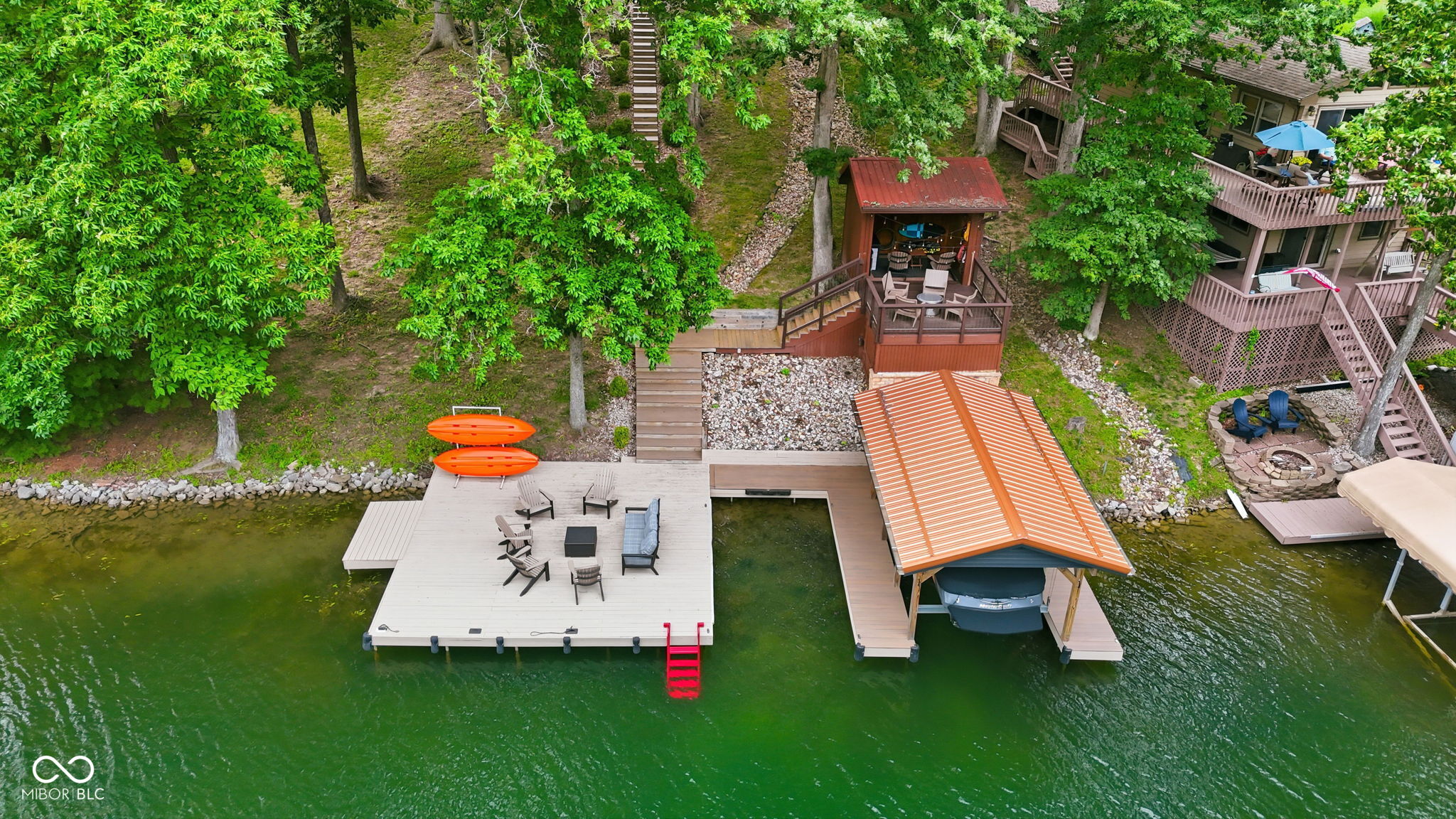 7215 Lion Drive