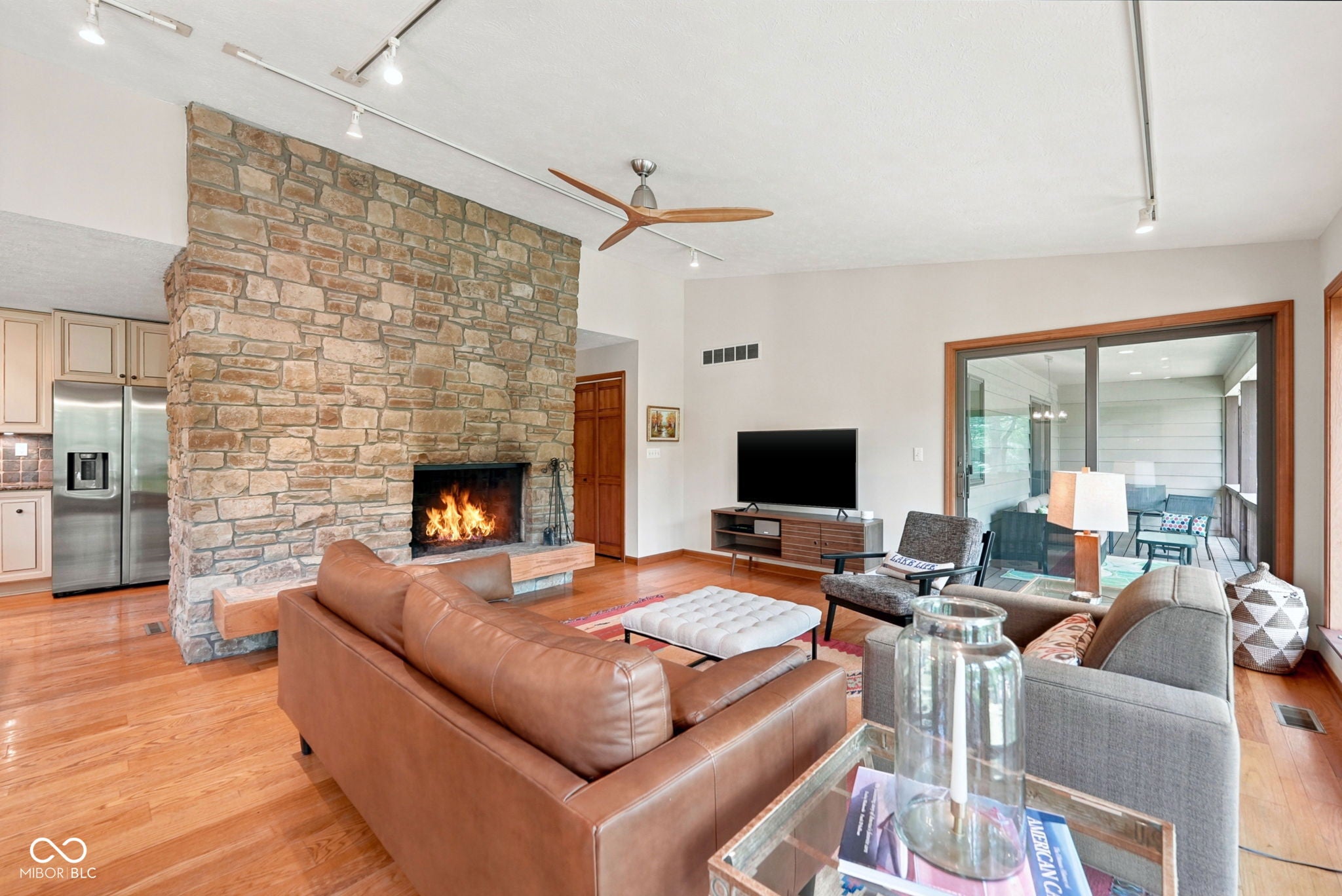 7215 Lion Drive