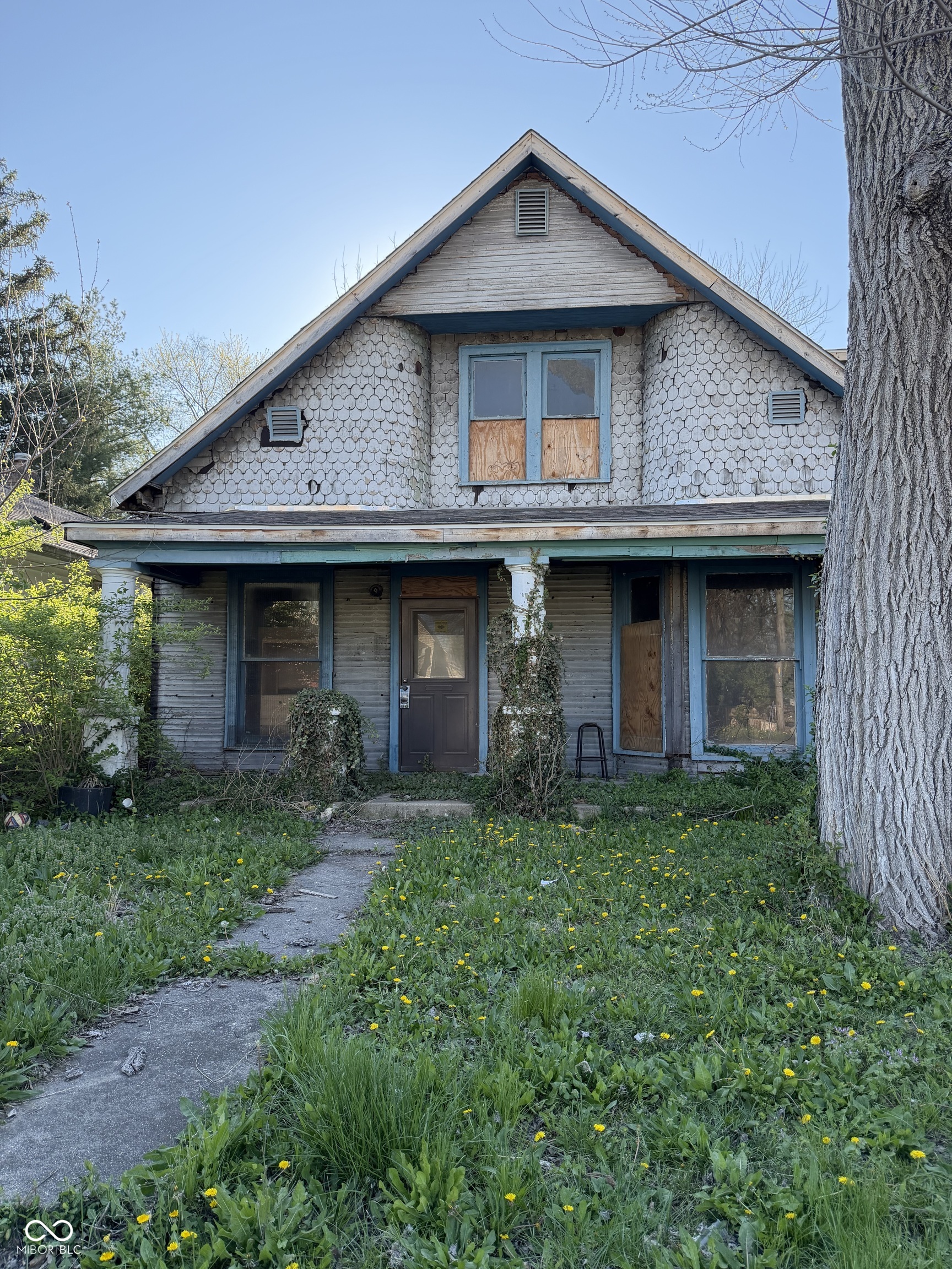 1022 N Goodlet Avenue