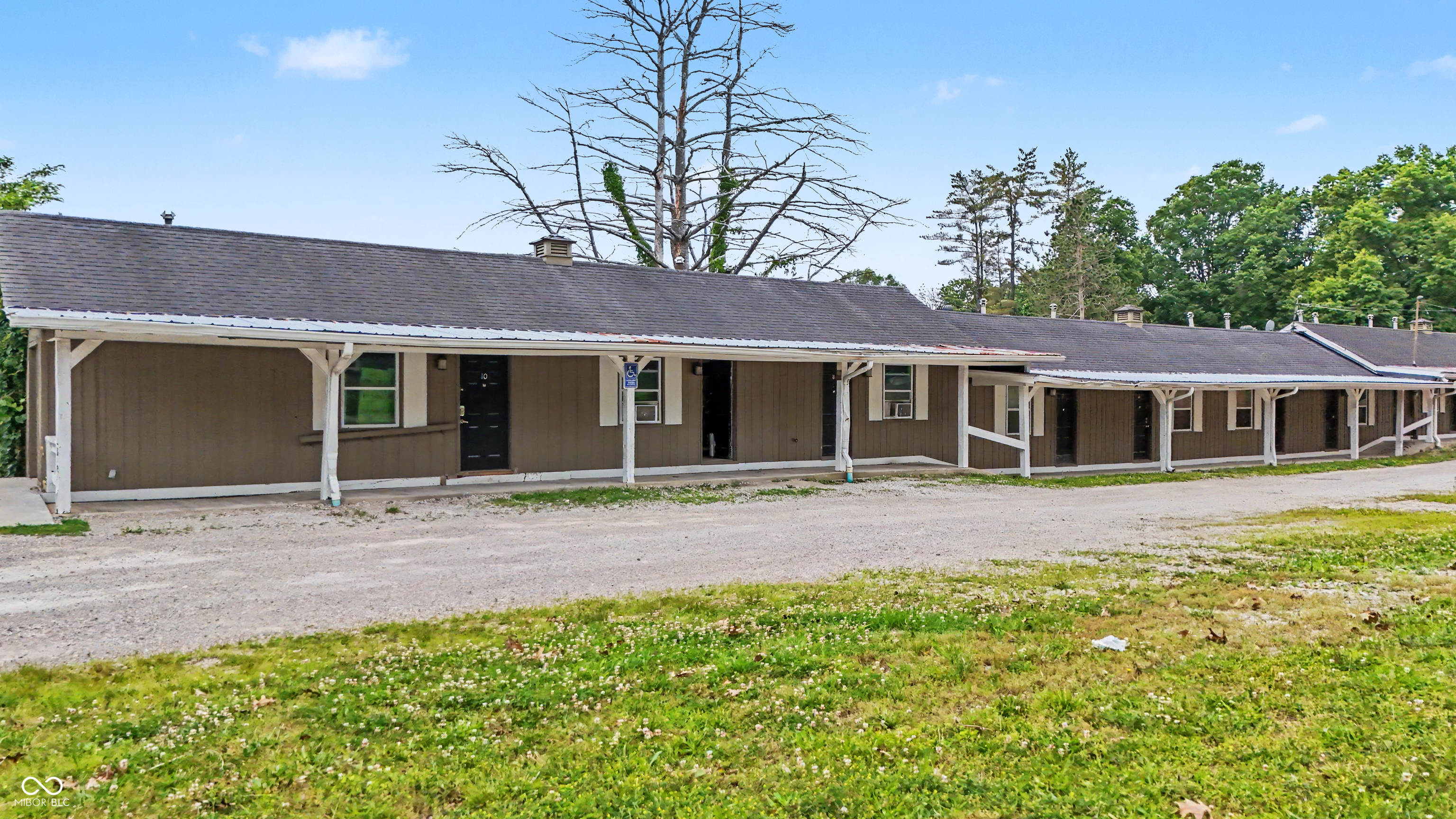 1958 State Road 135 N