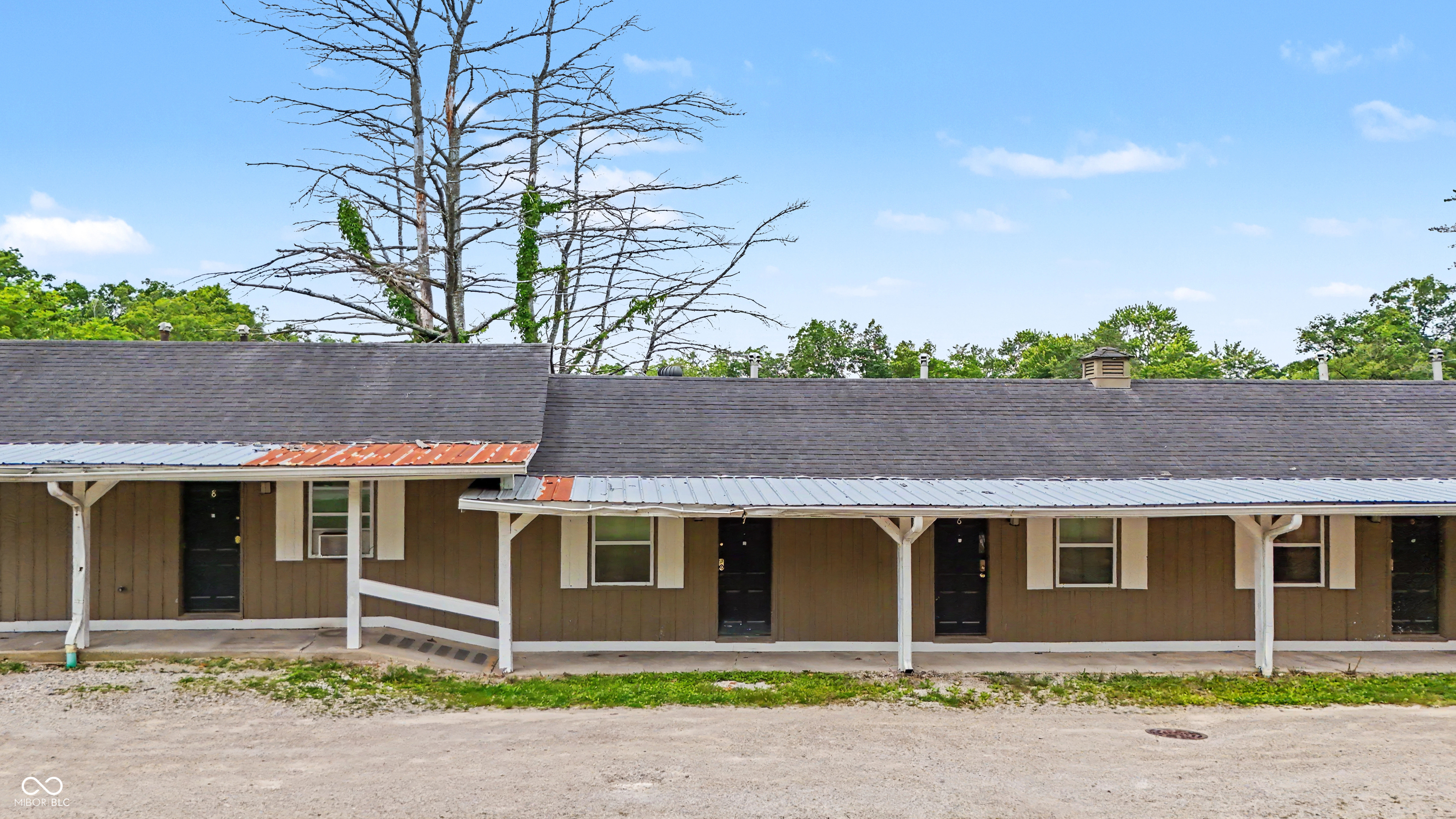 1958 State Road 135 N