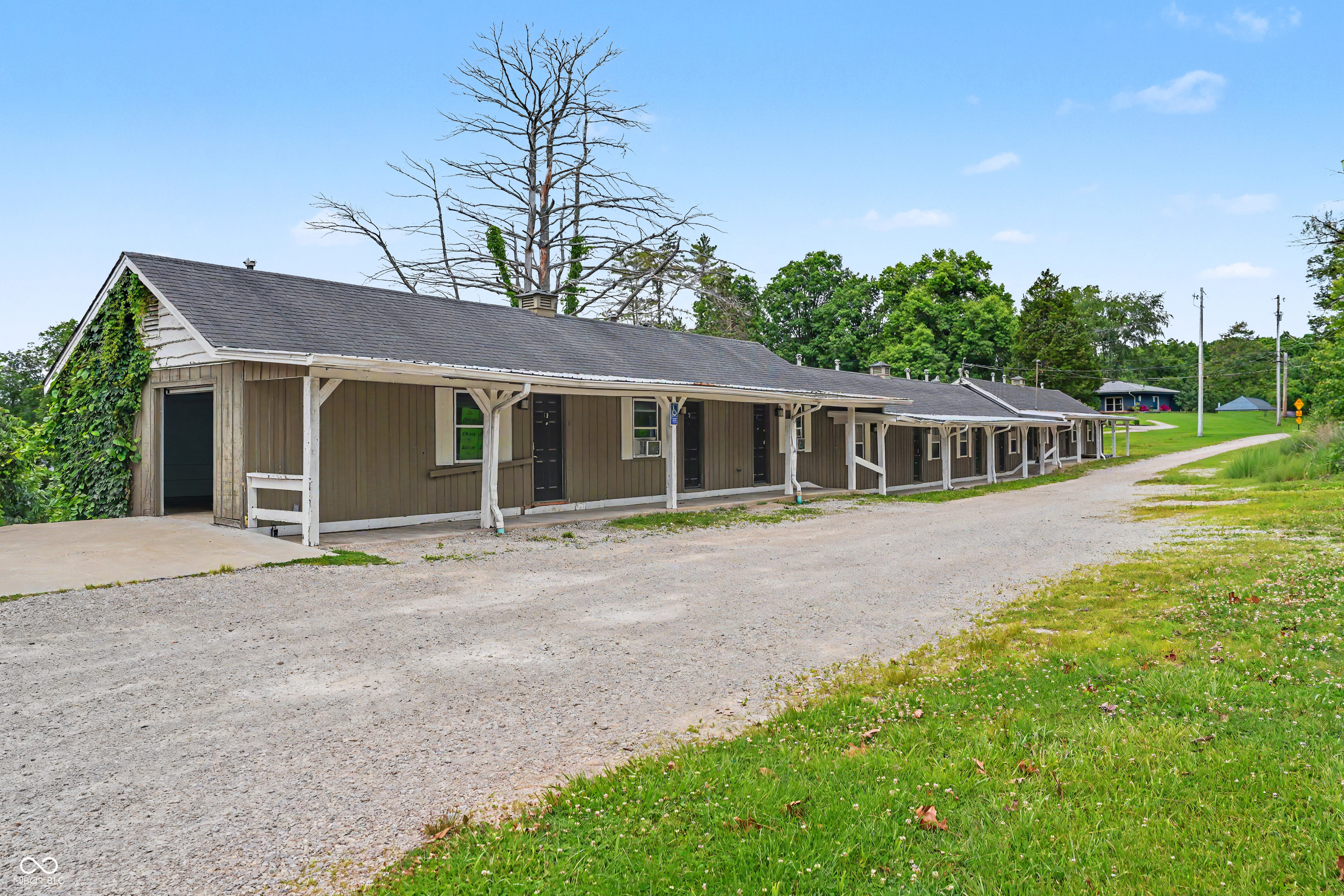 1958 State Road 135 N