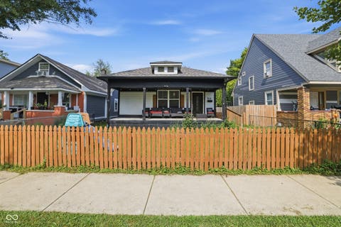 Photo of 910 N Olney Street, Indianapolis, IN 46201 (MLS # 22113771)