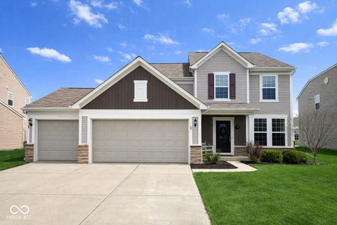 Photo of 6638 Keepsake Drive, Whitestown, IN 46075 (MLS # 22095825)