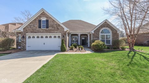 Photo of 6103 Royal Gate Place, Indianapolis, IN 46237 (MLS # 22092405)
