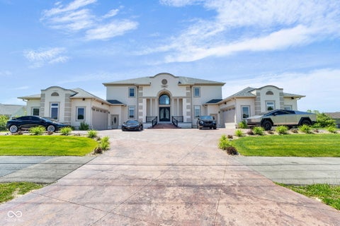 Photo of 3687 W 121st ST, Zionsville, IN 46077 (MLS # 22106344)