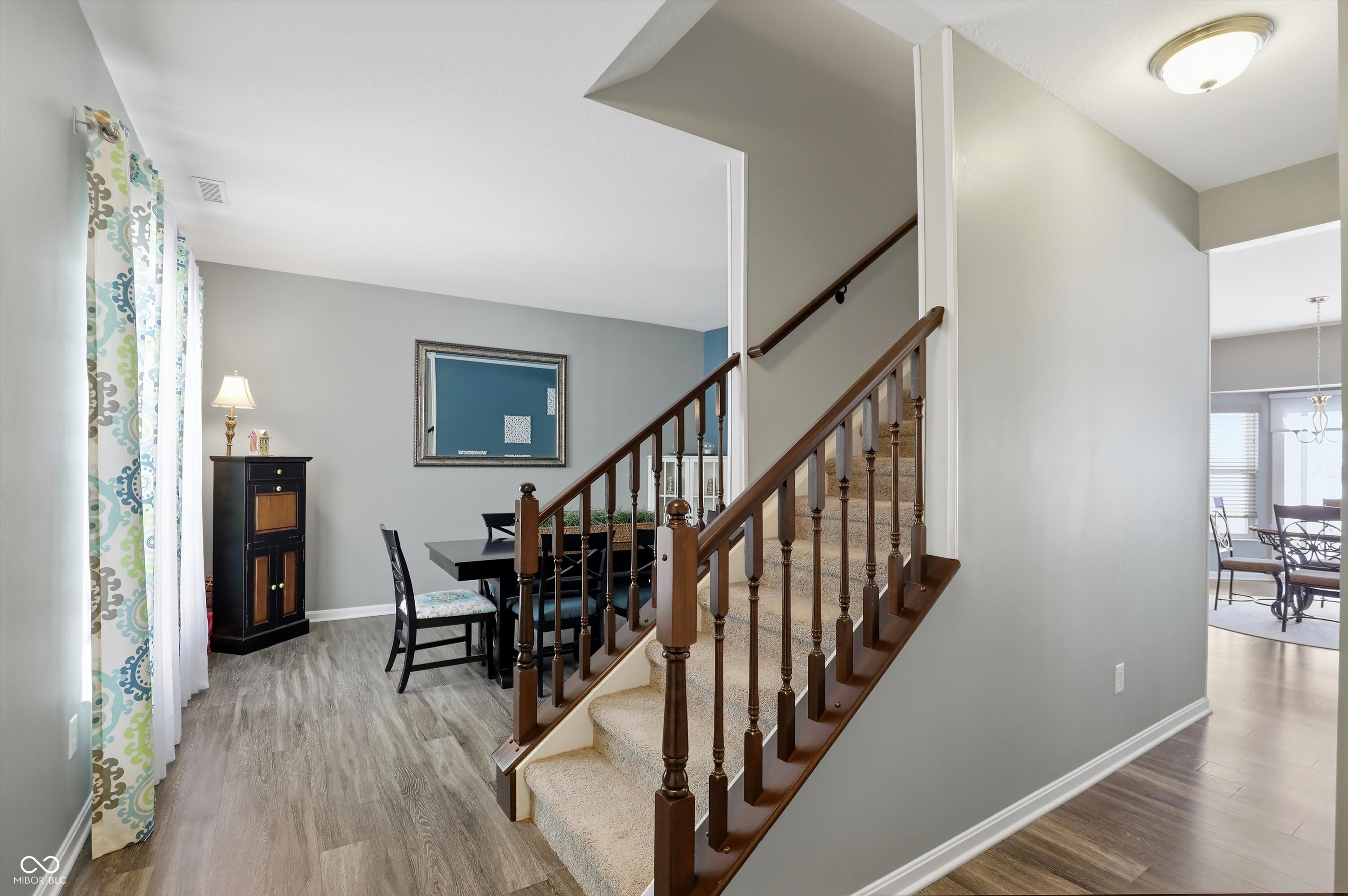 8701 N Dresden Drive