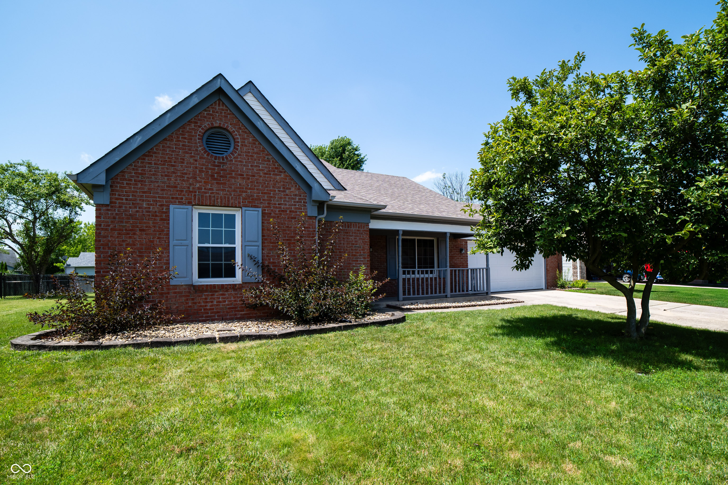 Photo 1 of 34 — 1112 Randall Way, Brownsburg, IN 46112