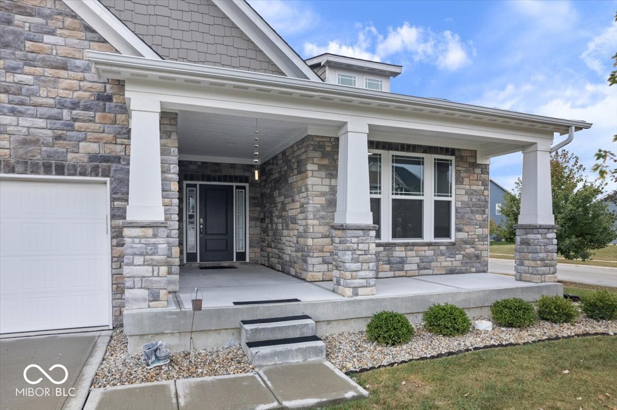 15803 W Rail Drive
