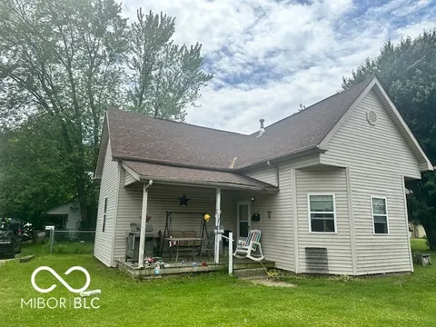 162 N Gladstone Avenue, Columbus, IN 47201 - MLS#: 22040006
