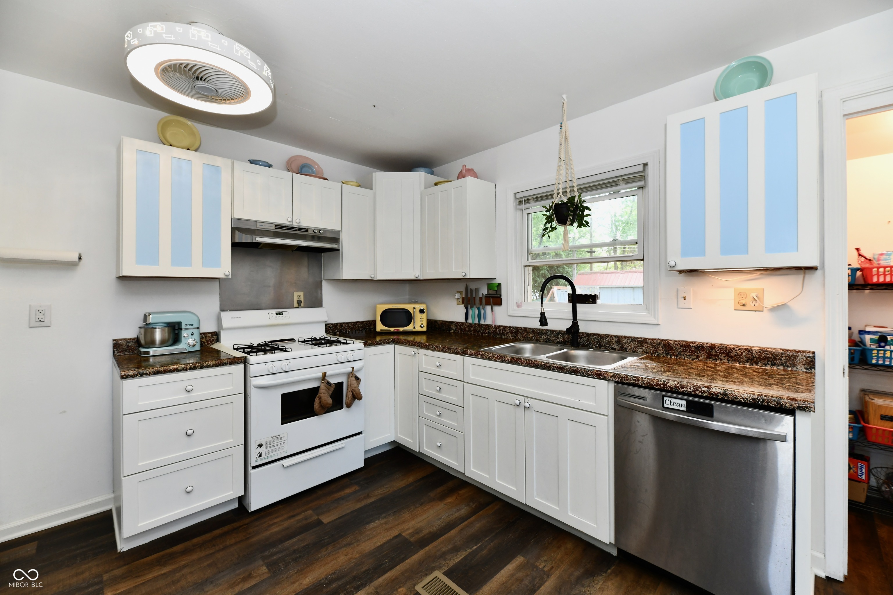 622 S Locust Lane