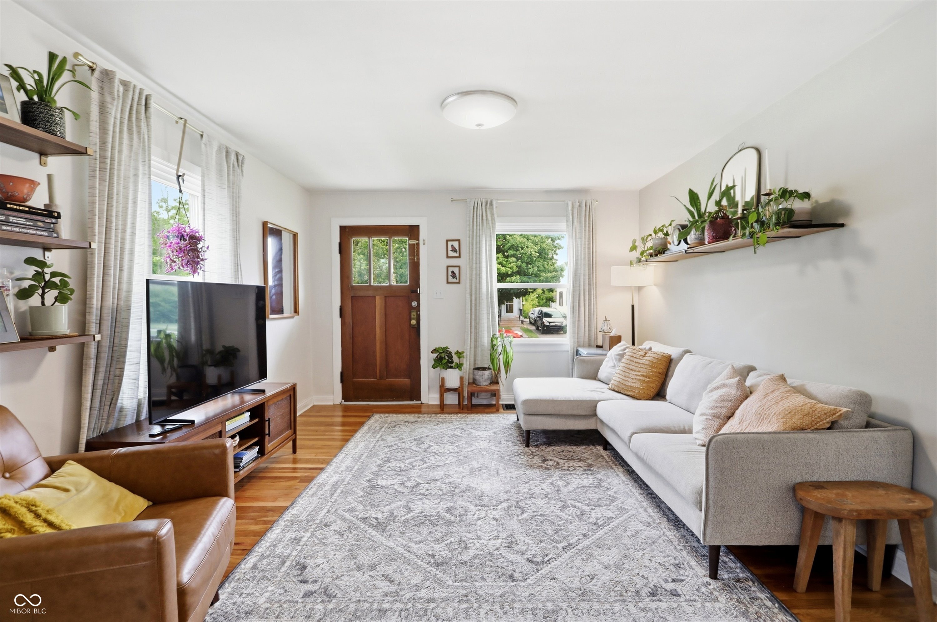306 N 16th Avenue