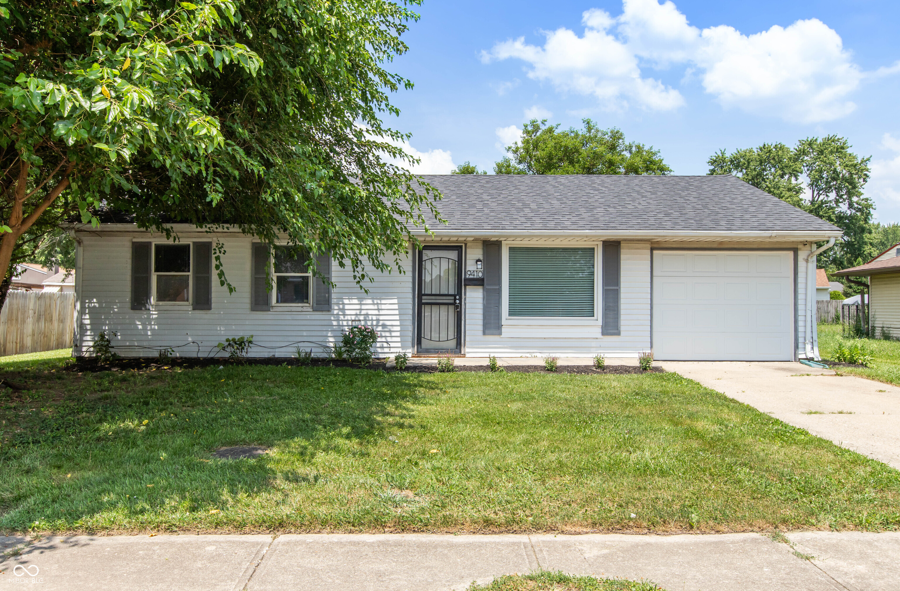 Photo 1 of 21 — 9410 Meadowlark Drive, Indianapolis, IN 46235