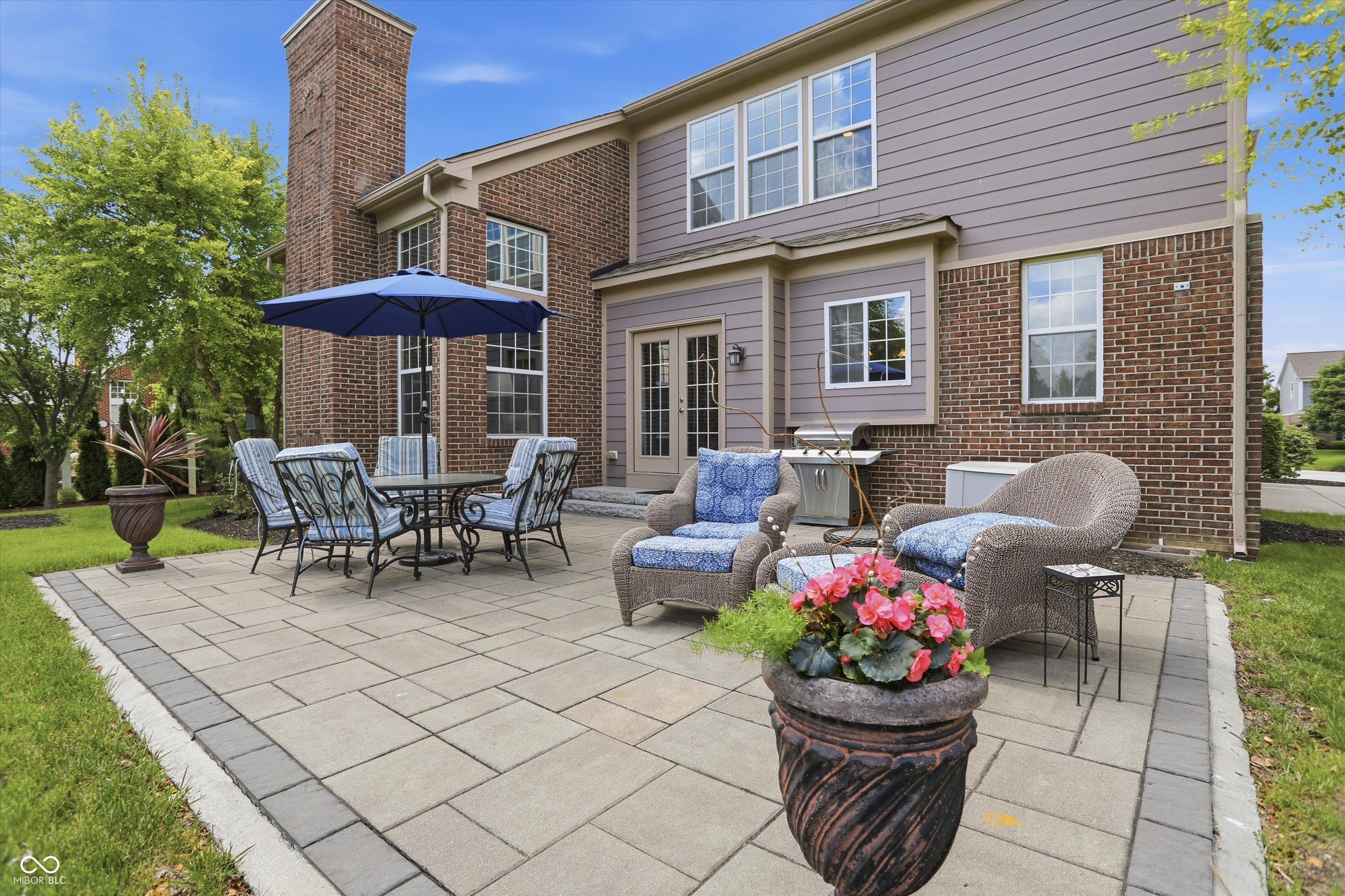 9449 Shadow Rock Circle