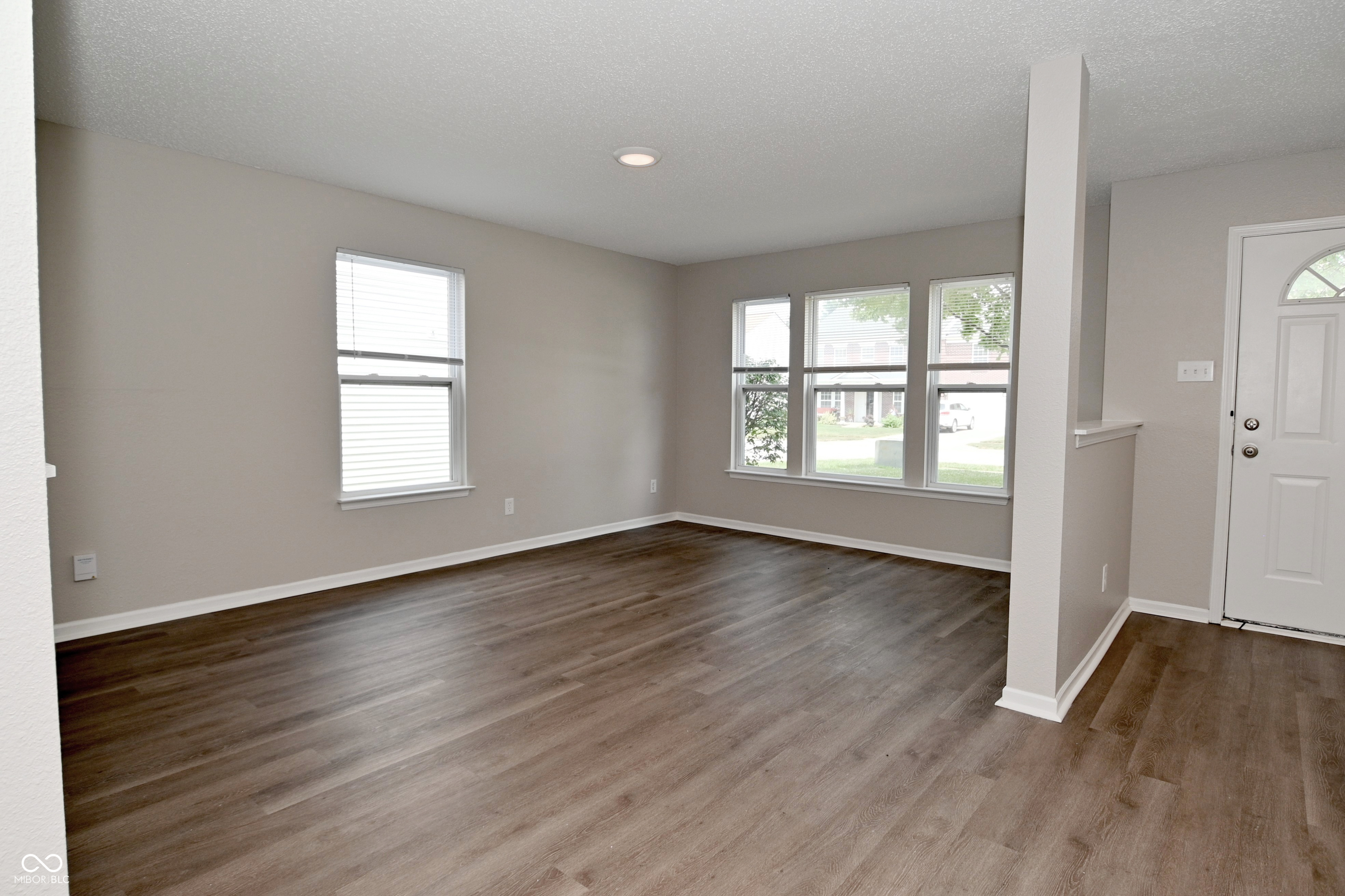 10421 Parmer Circle