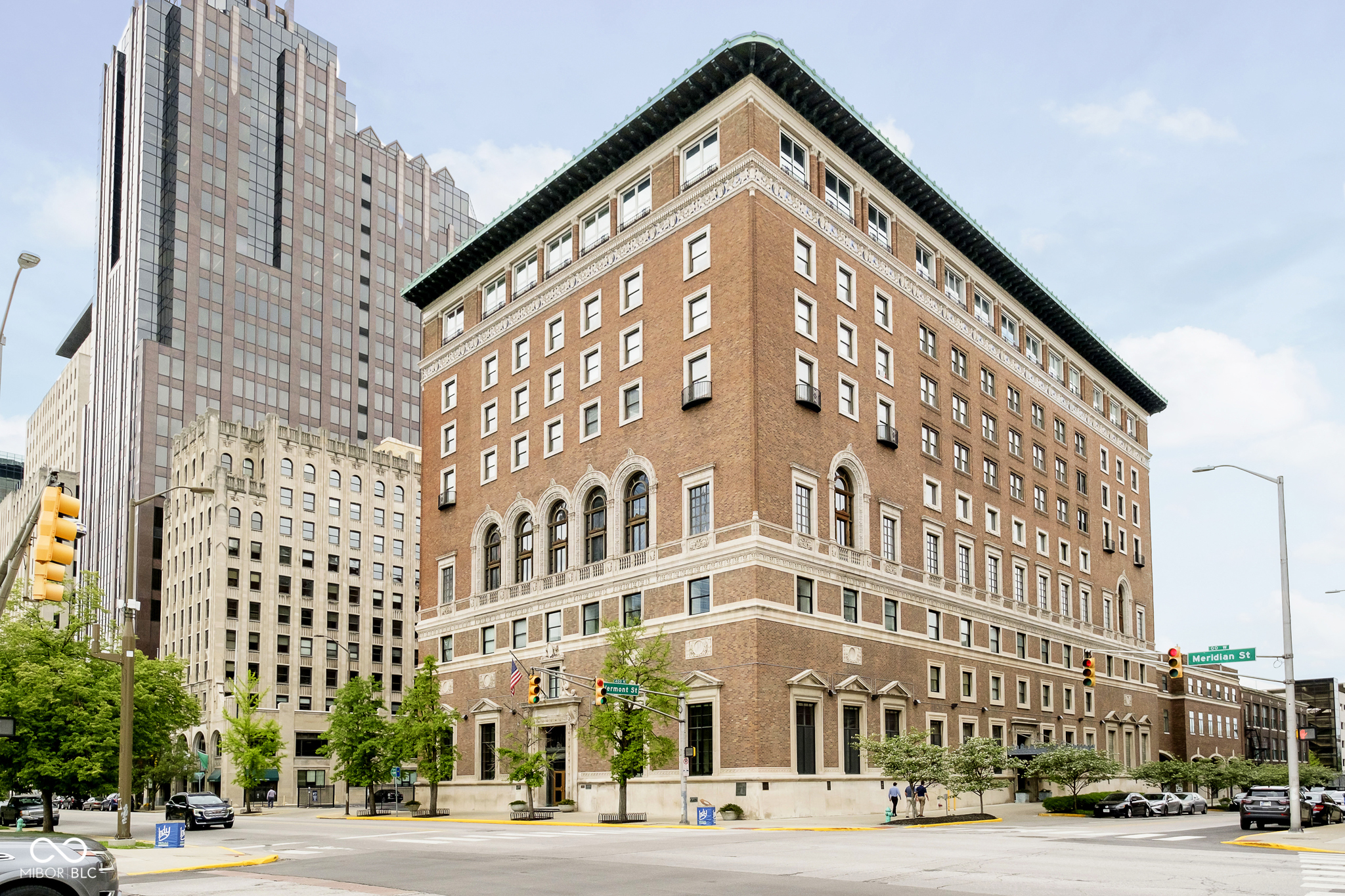 350 N Meridian Street 401