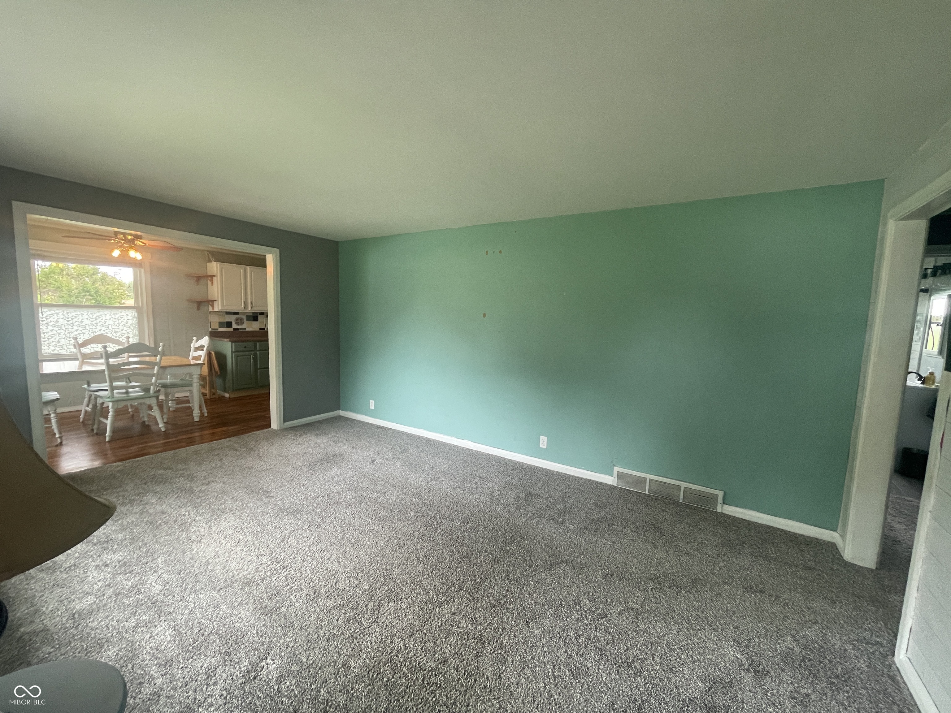 4363 Roosevelt Drive