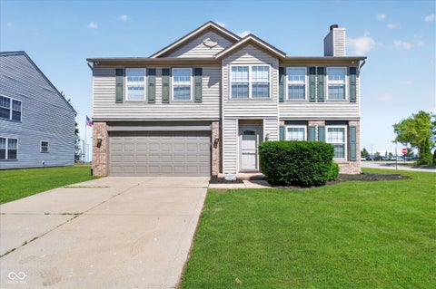 Photo of 1 Somerset Circle, Brownsburg, IN 46112 (MLS # 22102456)