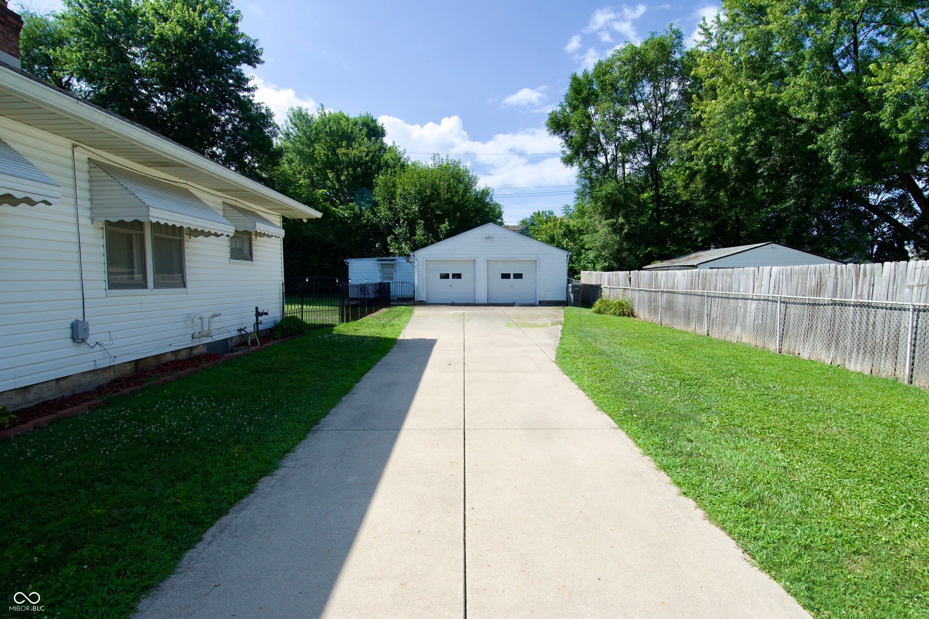 1127 Bacon Street