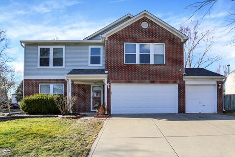 Photo of 14733 Drayton Drive, Noblesville, IN 46062 (MLS # 22085230)