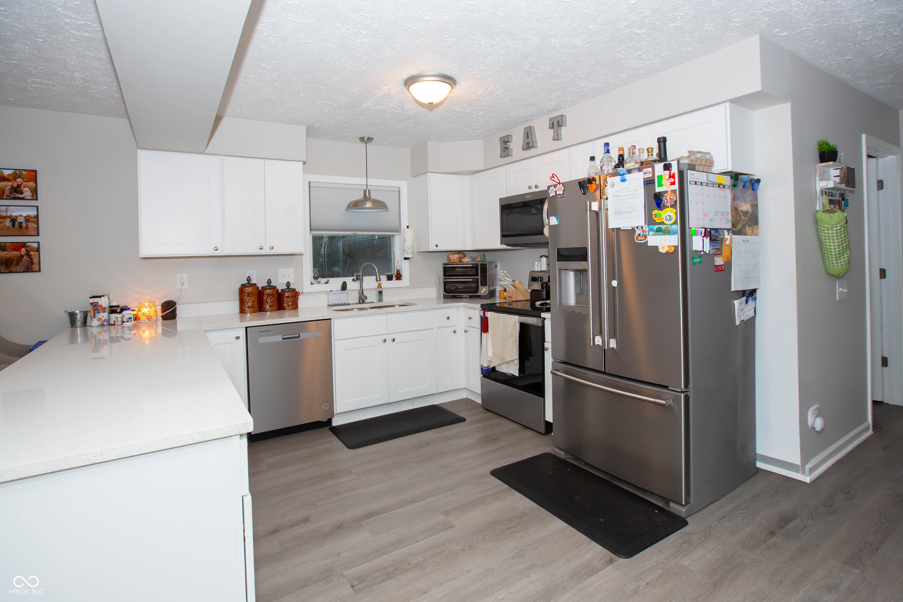 7602 W Mockingbird Court
