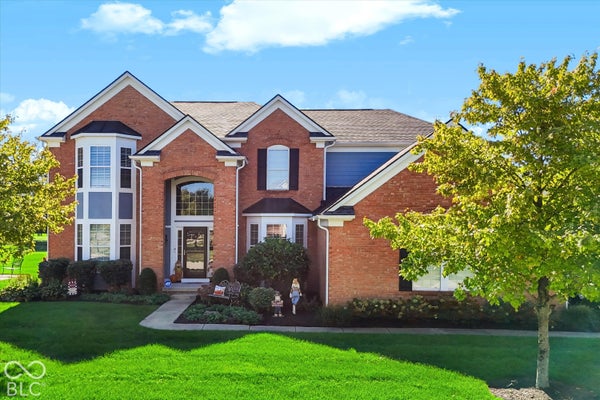 13021 WITHERBEE LN, FISHERS, IN 46037 - Image b8aa3a613f9a837d6f44aed378d6c96d/393036149