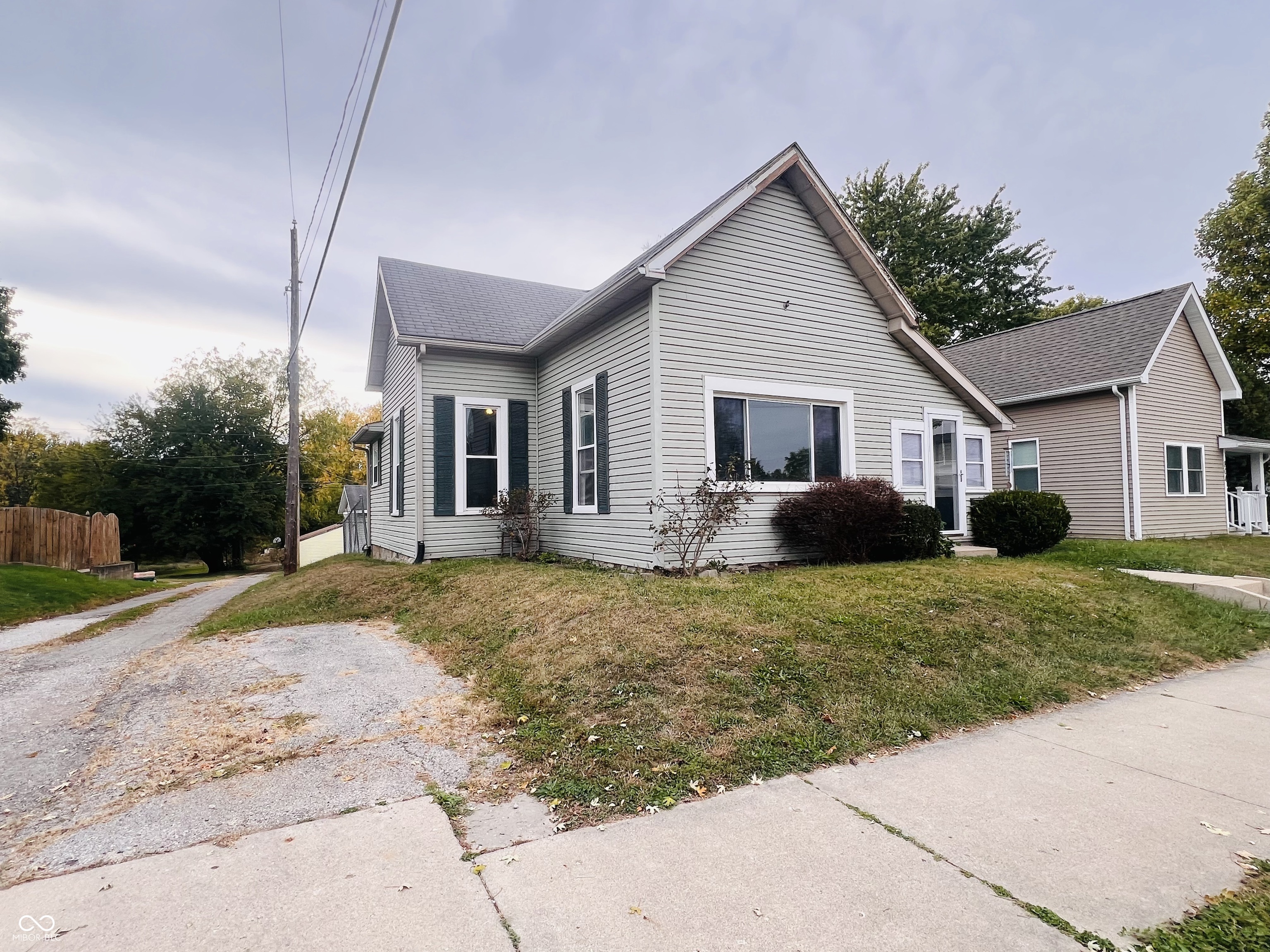 806 S Harrison Street