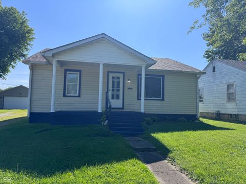 Photo of 1700 S Biltmore Avenue, Muncie, IN 47302 (MLS # 22104020)