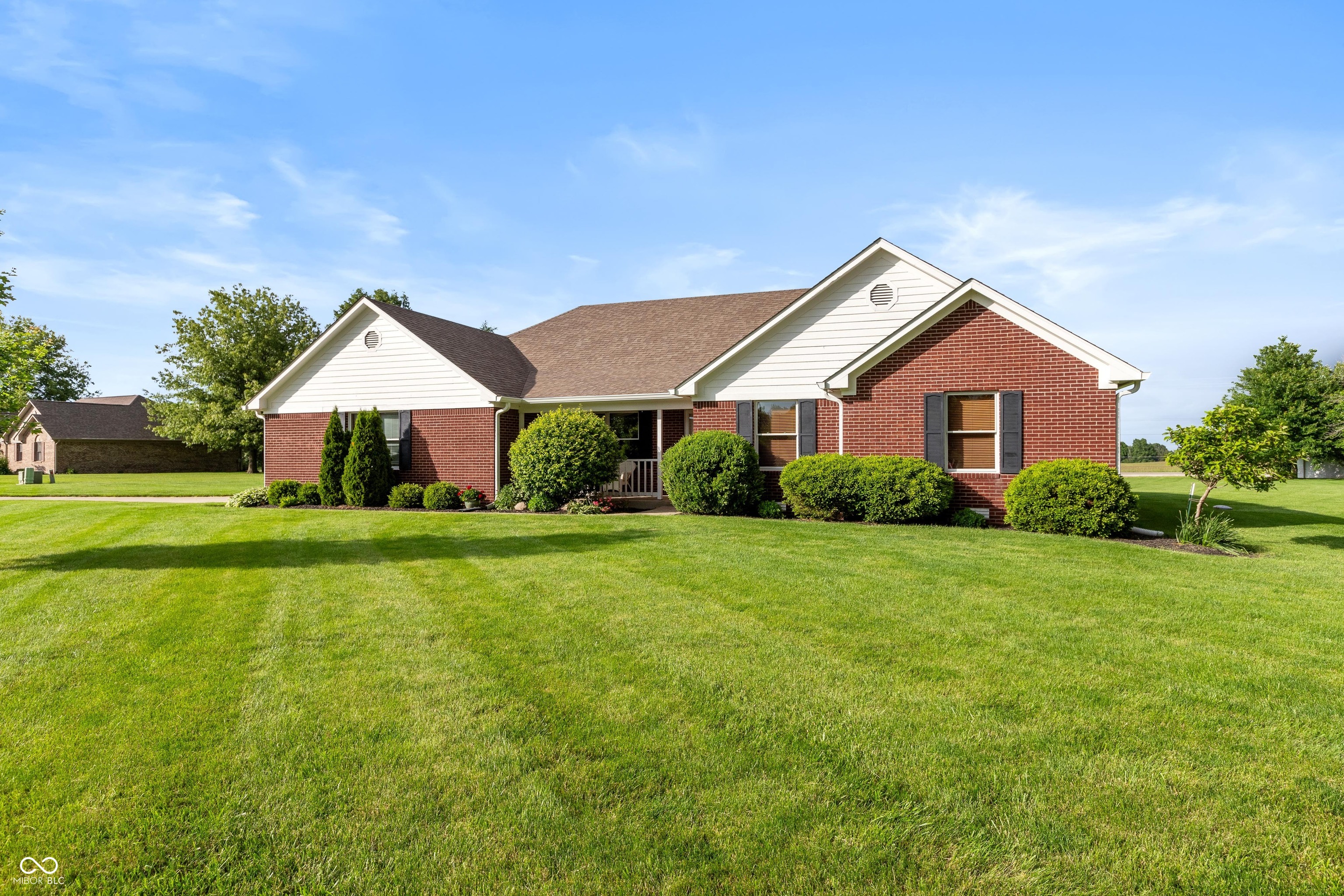 1607 Michelle Manor
