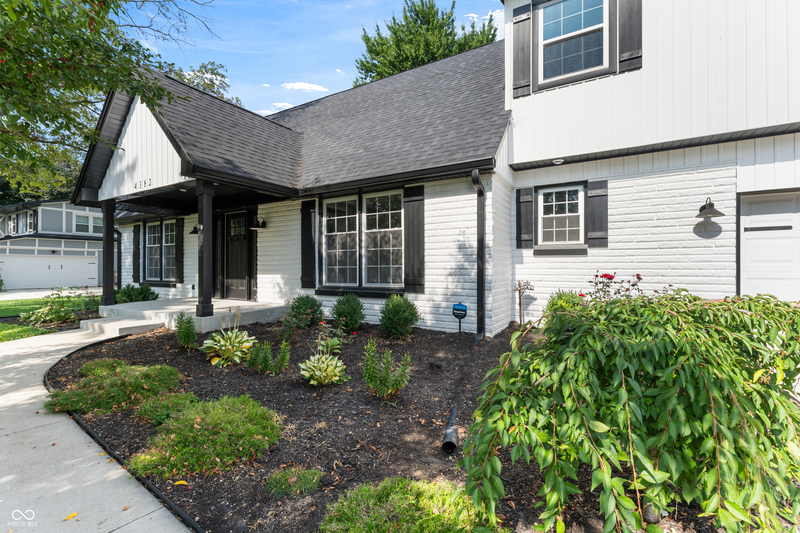 4382 River Road