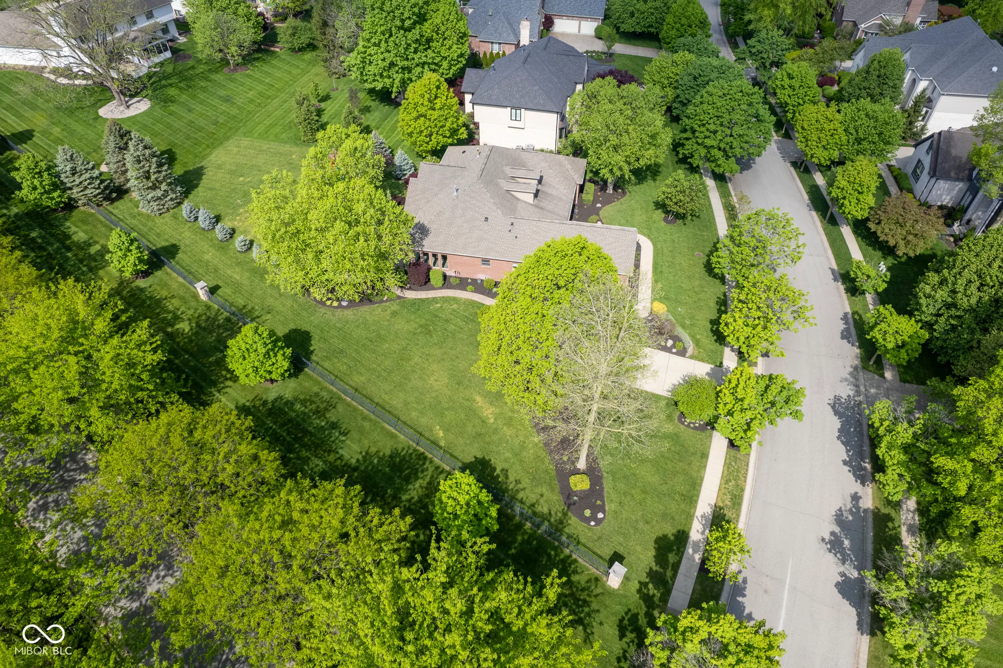 Carmel, Indiana 46033, United States, 4 Bedrooms Bedrooms, ,4 BathroomsBathrooms,Residential,Pending,125101