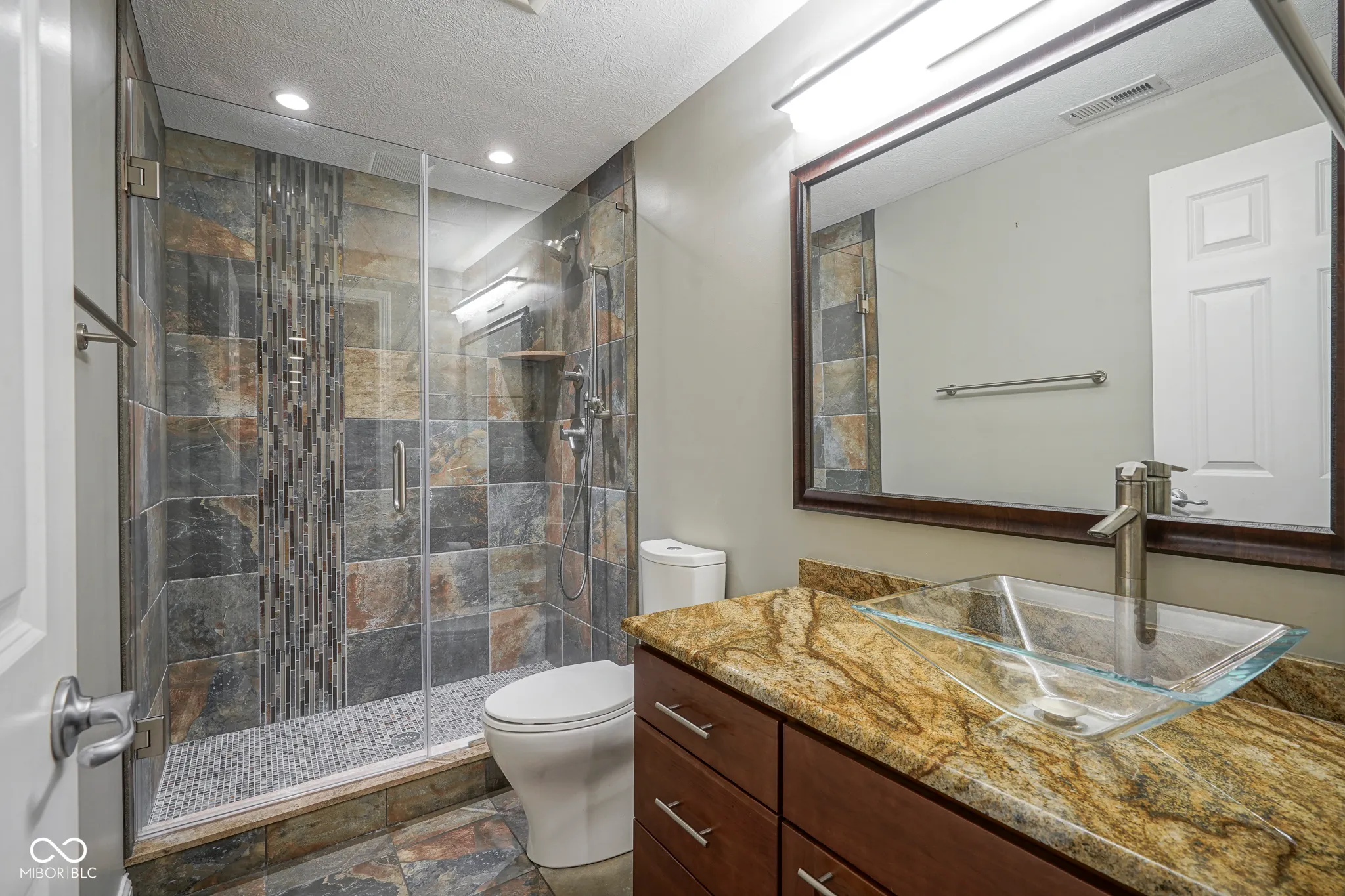 Carmel, Indiana 46033, United States, 4 Bedrooms Bedrooms, ,4 BathroomsBathrooms,Residential,Pending,125101