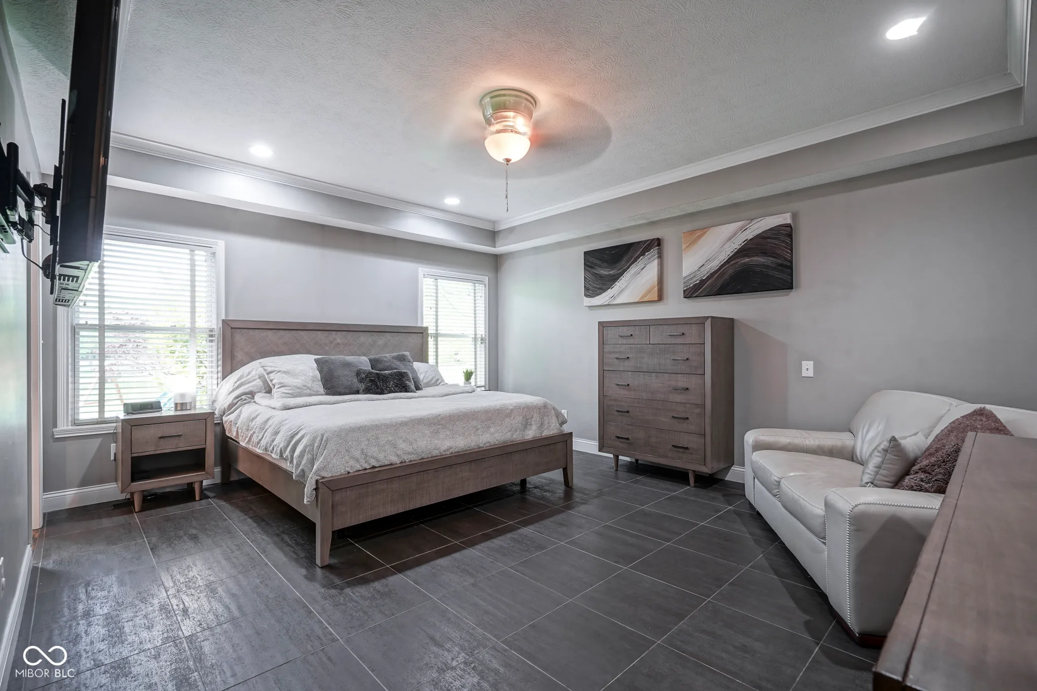 Carmel, Indiana 46033, United States, 4 Bedrooms Bedrooms, ,4 BathroomsBathrooms,Residential,Pending,125101