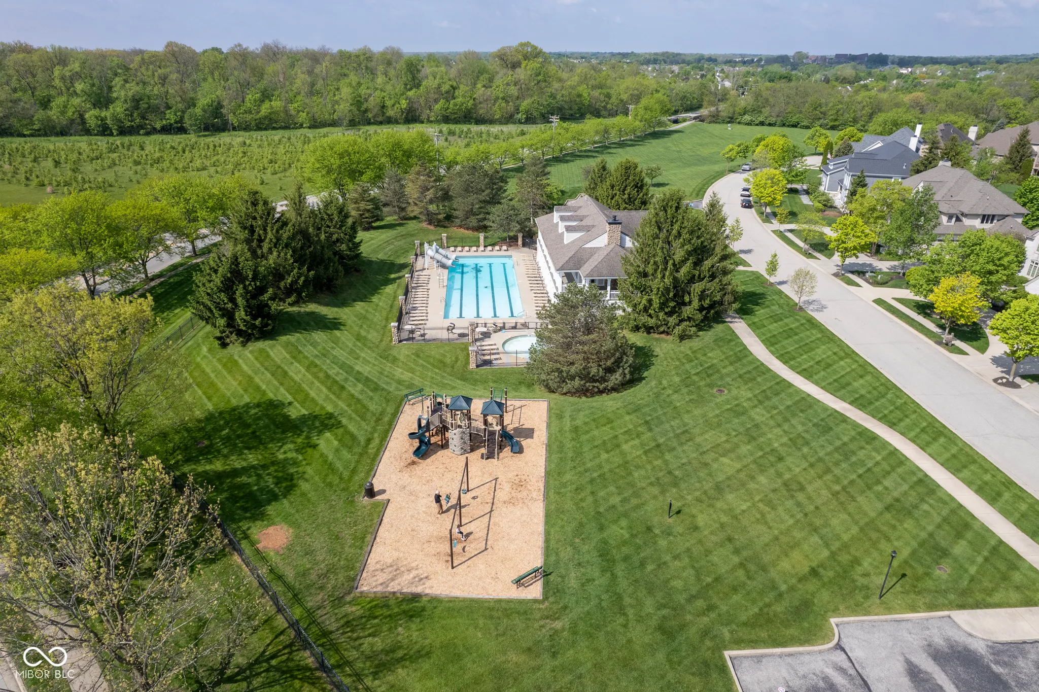 Carmel, Indiana 46033, United States, 4 Bedrooms Bedrooms, ,4 BathroomsBathrooms,Residential,Pending,125101