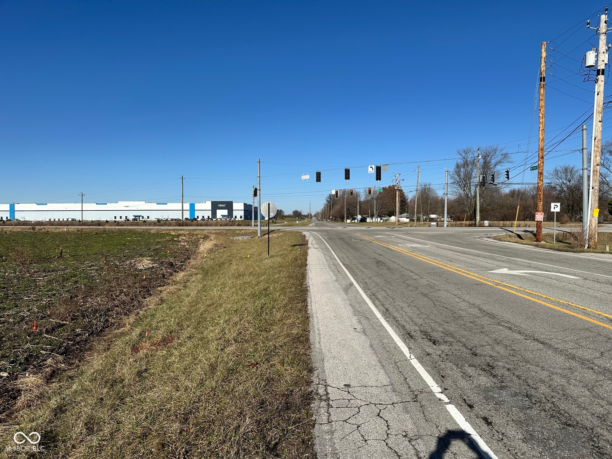 9937 E US Highway 136