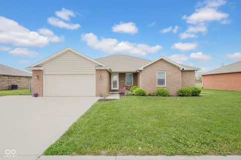 5985 Spring Meadow Lane, Seymour, IN 47274 - MLS#: 22033848