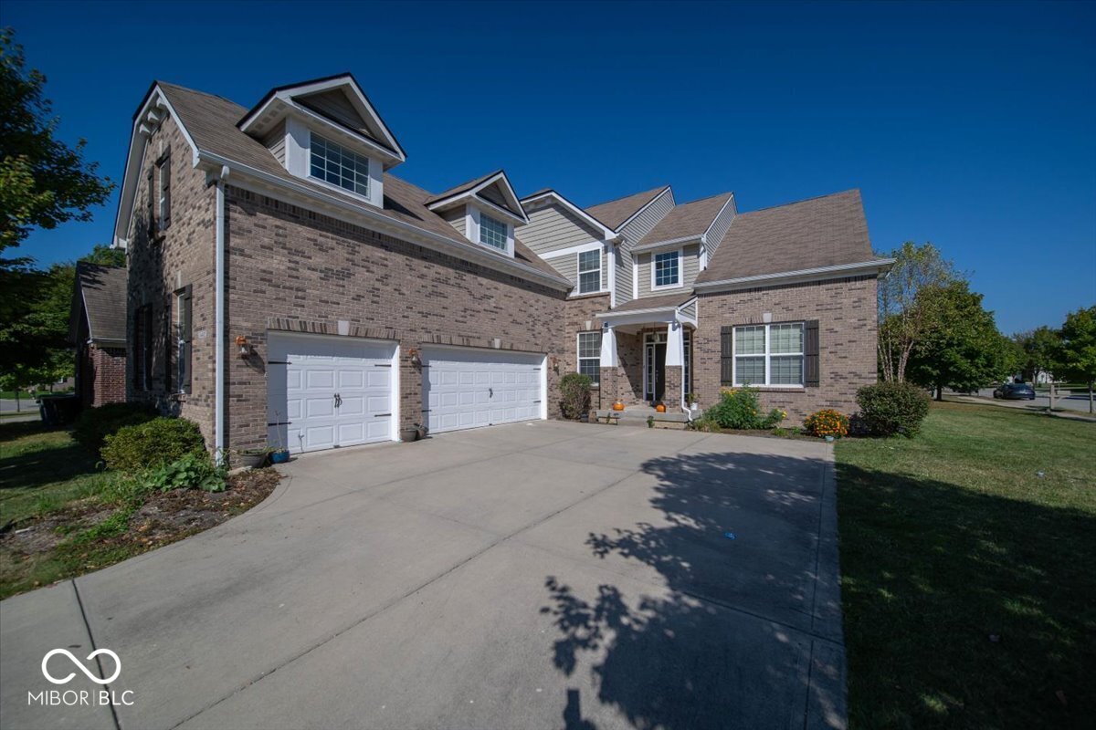 14402 Wolverton Way