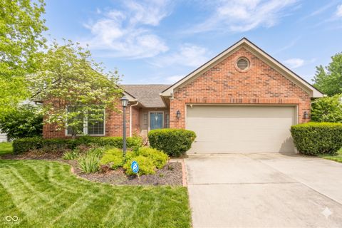 Photo of 1911 E Maple Park Drive, Westfield, IN 46074 (MLS # 22098199)