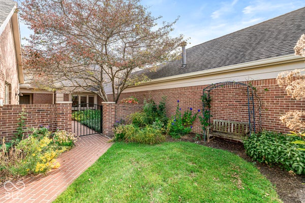 214 OLDE MILL CV, INDIANAPOLIS, IN 46260 - Image b97ed4d330660dbbd32e07dfb68cf883/2094333935